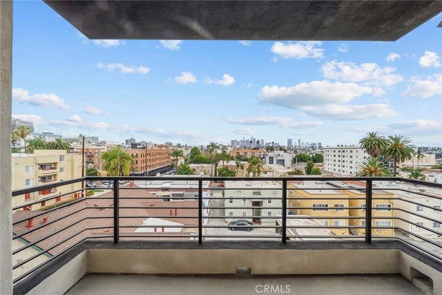 900 S Kenmore Avenue 504, Los Angeles, CA 90006 — photo 26 of 30