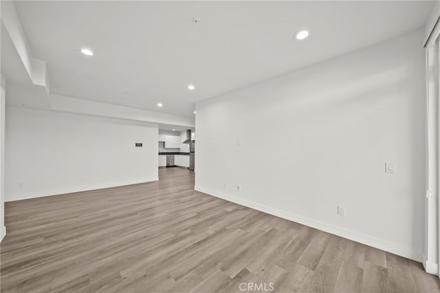 900 S Kenmore Avenue 504, Los Angeles, CA 90006 — photo 6 of 30