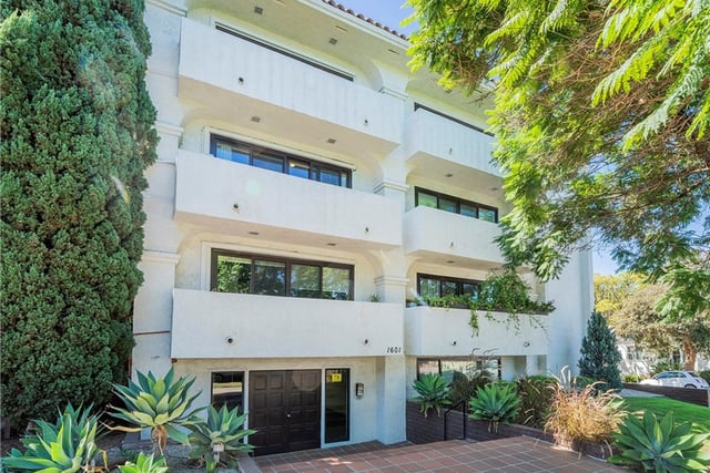 1601 Veteran Avenue 301/302, Los Angeles, CA 90024 — photo 15 of 23
