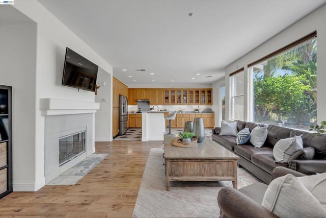 281 W Country Club Dr, Brentwood, CA 94513 — photo 14 of 49