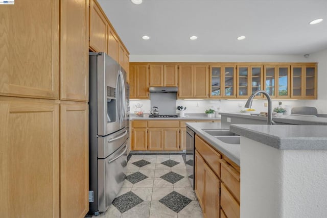 281 W Country Club Dr, Brentwood, CA 94513 — photo 17 of 49