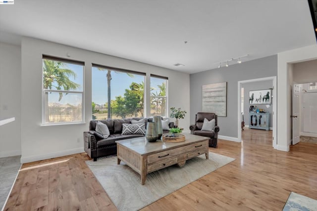 281 W Country Club Dr, Brentwood, CA 94513 — photo 9 of 49