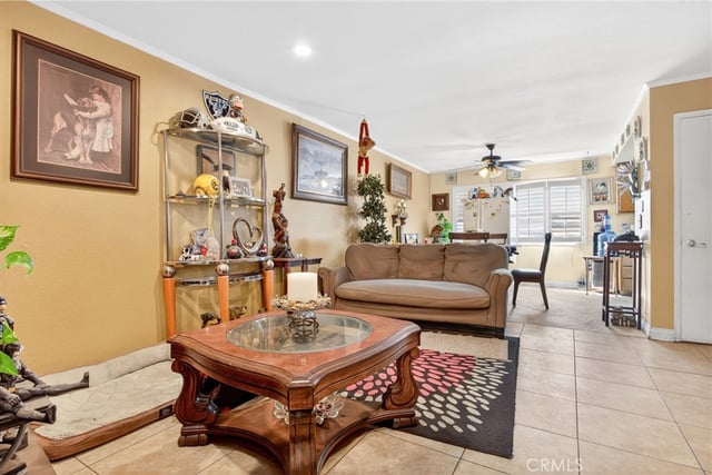 14287 foothill Boulevard 14, Sylmar, CA 91342 — photo 4 of 29