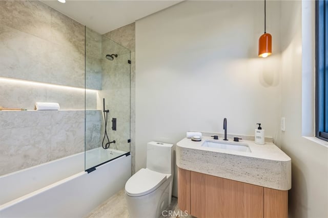 4900 Valjean, Encino, CA 91436 — photo 39 of 47