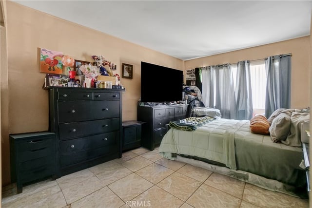 8118 Alameda, Downey, CA 90242 — photo 15 of 27
