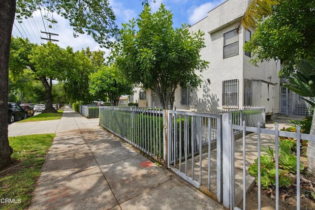 847 N Raymond Avenue 9A, Pasadena, CA 91103 — photo 3 of 28