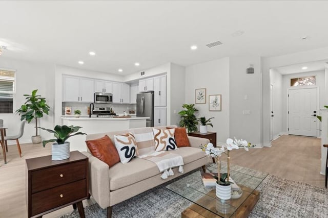 3608 W Chapman Lane, Inglewood, CA 90305 — photo 9 of 46