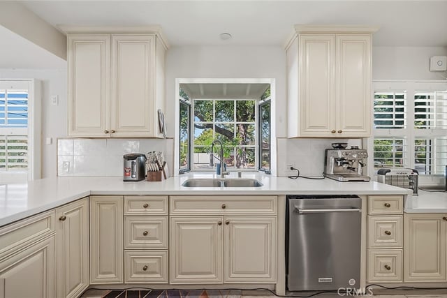 901 Kingsley Drive, Arcadia, CA 91007 — photo 10 of 64