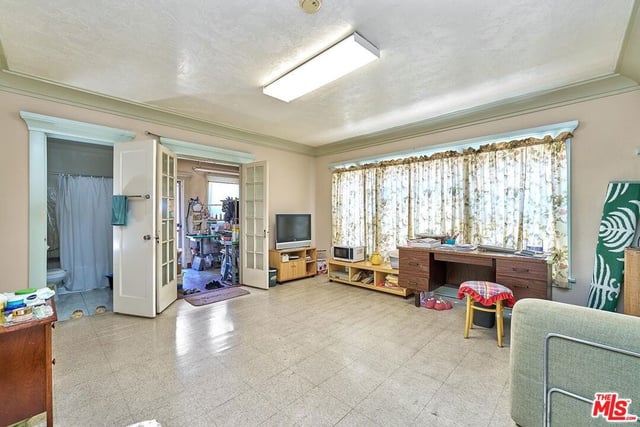1522 Crenshaw Boulevard, Los Angeles, CA 90019 — photo 7 of 23