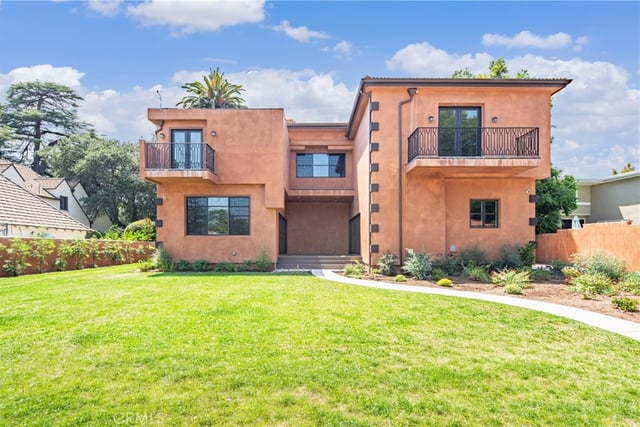 802 Michigan Boulevard, Pasadena, CA 91107 — photo 11 of 72