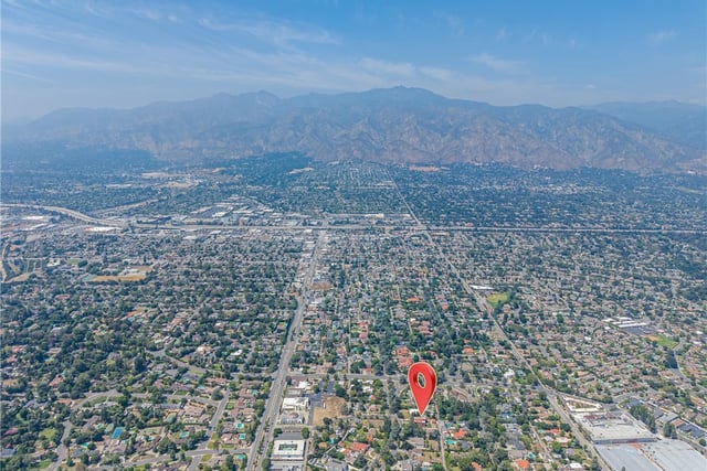 802 Michigan Boulevard, Pasadena, CA 91107 — photo 14 of 72