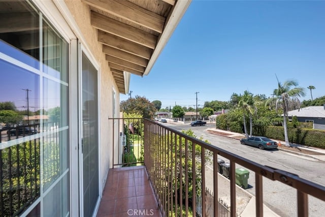 10322 Rincon Avenue, Pacoima, CA 91331 — photo 17 of 33