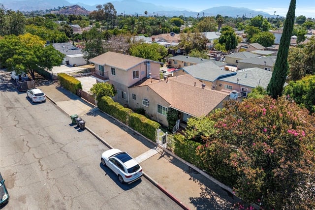 10322 Rincon Avenue, Pacoima, CA 91331 — photo 6 of 33