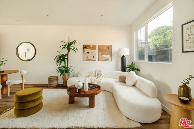 3863 N Riley Lane, Los Angeles, CA 90065 — photo 4 of 68