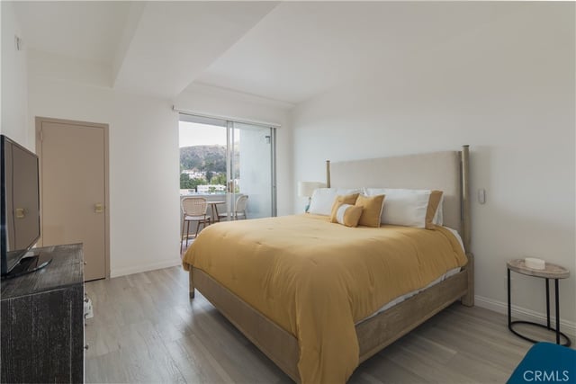 7250 Franklin Avenue 1008, Los Angeles, CA 90046 — photo 14 of 35
