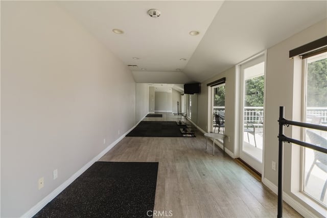 7250 Franklin Avenue 1008, Los Angeles, CA 90046 — photo 25 of 35
