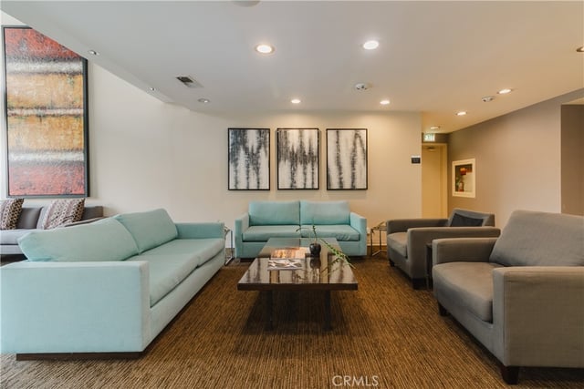 7250 Franklin Avenue 1008, Los Angeles, CA 90046 — photo 30 of 35