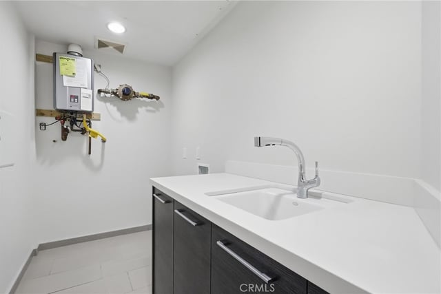 23 4th Place 6, Long Beach, CA 90802 — photo 45 of 70