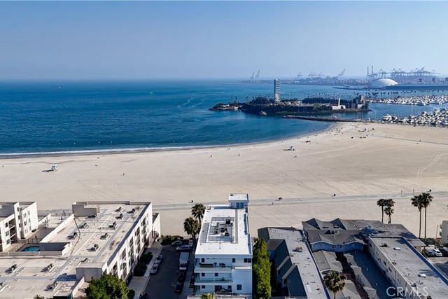 23 4th Place 6, Long Beach, CA 90802 — photo 56 of 70