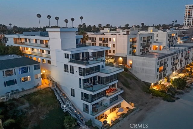 23 4th Place 6, Long Beach, CA 90802 — photo 6 of 70