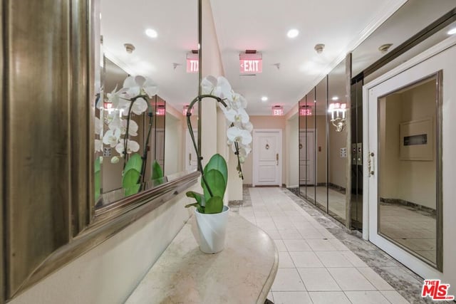 1424 N Crescent Heights Boulevard 49, West Hollywood, CA 90046 — photo 30 of 43
