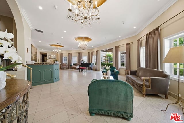 1424 N Crescent Heights Boulevard 49, West Hollywood, CA 90046 — photo 33 of 43