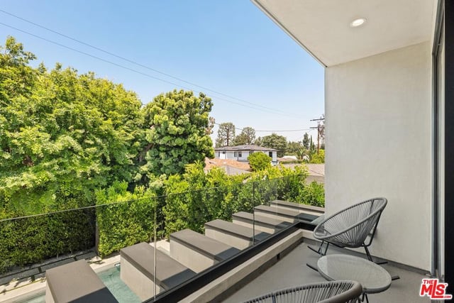 4527 Simpson Avenue, Studio City, CA 91607 — photo 17 of 34