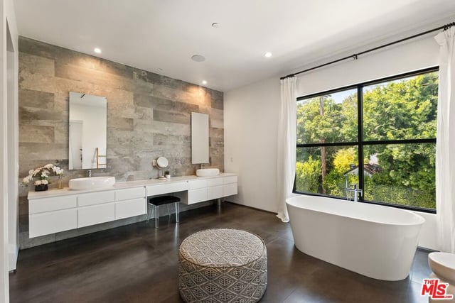 4527 Simpson Avenue, Studio City, CA 91607 — photo 18 of 34