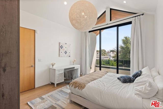 4527 Simpson Avenue, Studio City, CA 91607 — photo 24 of 34