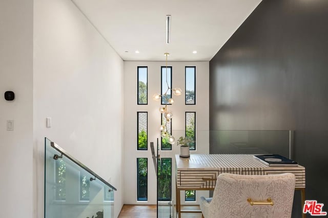 4527 Simpson Avenue, Studio City, CA 91607 — photo 27 of 34