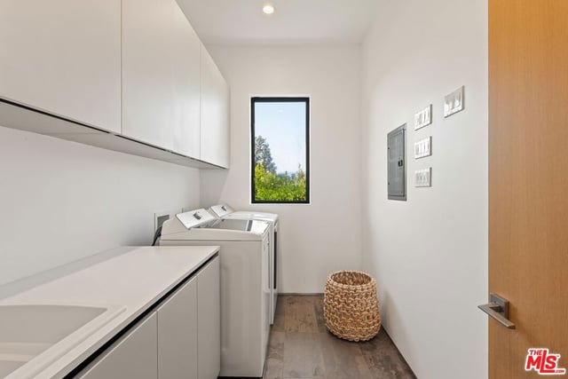 4527 Simpson Avenue, Studio City, CA 91607 — photo 28 of 34