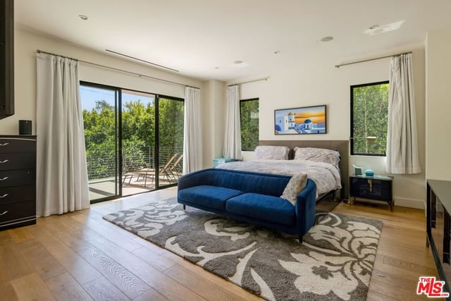734 N Spaulding Avenue, Los Angeles, CA 90046 — photo 10 of 18