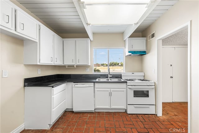 43629 Stanridge Avenue, Lancaster, CA 93535 — photo 20 of 54