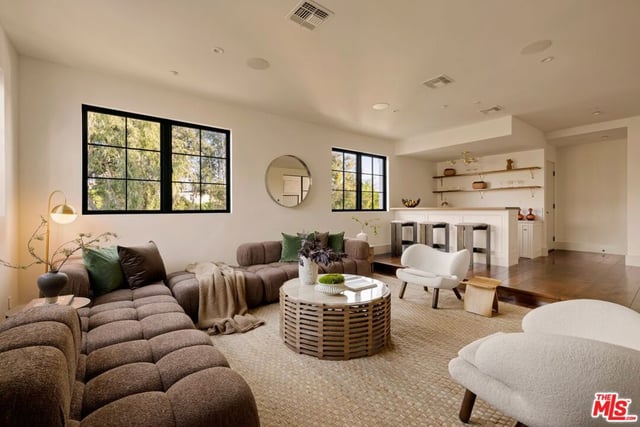 1459 Via Cresta, Pacific Palisades, CA 90272 — photo 15 of 31