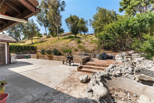 16035 Circle Diamond Road, Sylmar, CA 91342 — photo 37 of 51