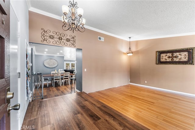 16035 Circle Diamond Road, Sylmar, CA 91342 — photo 8 of 51