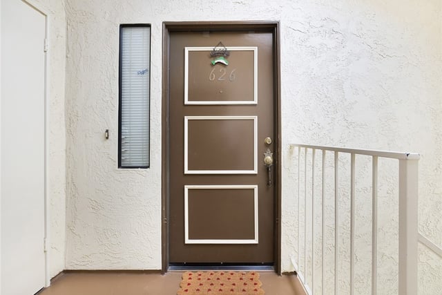 18053 Sundowner Way 626, Canyon Country, CA 91387 — photo 2 of 40
