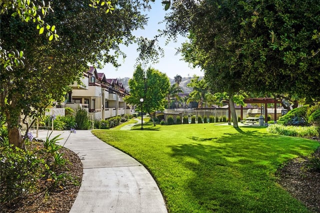 18053 Sundowner Way 626, Canyon Country, CA 91387 — photo 34 of 40