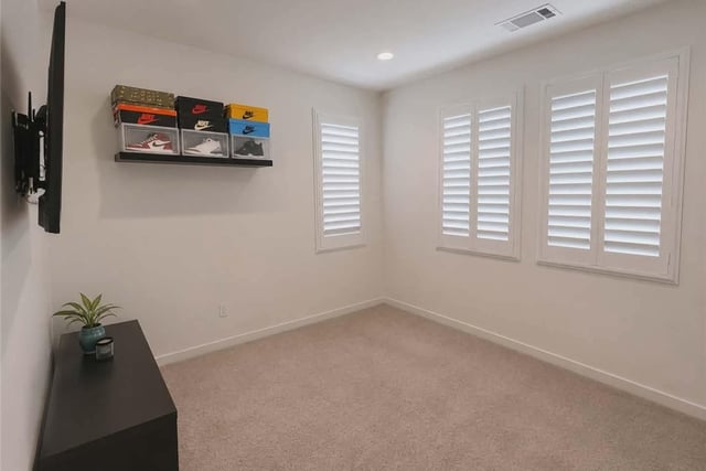 17816 Perch, Canyon Country, CA 91350 — photo 5 of 12