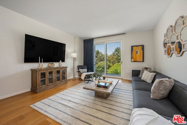 1705 Ocean Avenue 312, Santa Monica, CA 90401 — photo 3 of 24