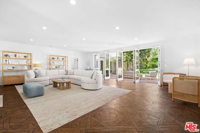 201 S Bristol Avenue, Los Angeles, CA 90049 — photo 12 of 28