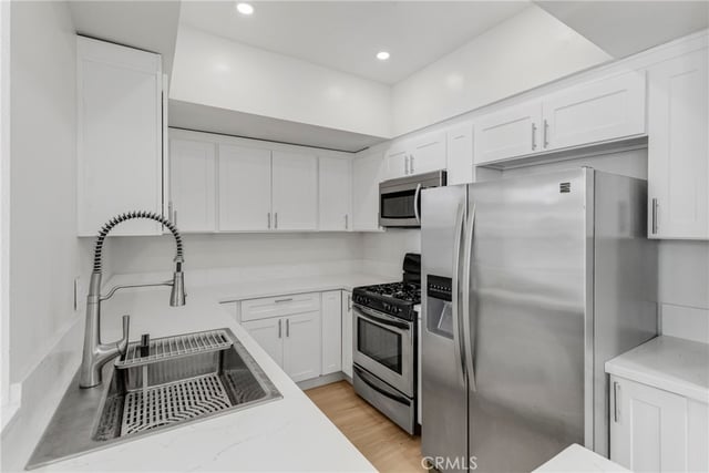 5142 Zelzah 25, Encino, CA 91316 — photo 13 of 30