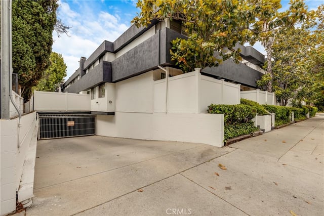 5142 Zelzah 25, Encino, CA 91316 — photo 7 of 30