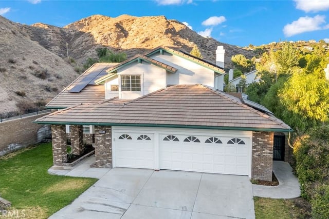 14439 Grandiflors, Canyon Country, CA 91387 — photo 35 of 44