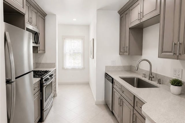 309 W Alhambra, Alhambra, CA 91801 — photo 3 of 11