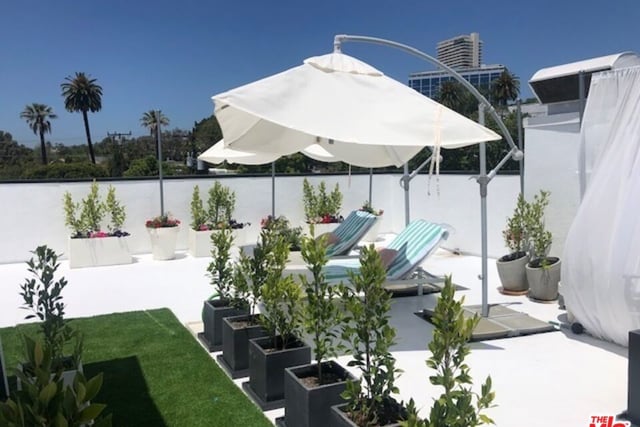 9033 Vista Grande Street 1, West Hollywood, CA 90069 — photo 36 of 44
