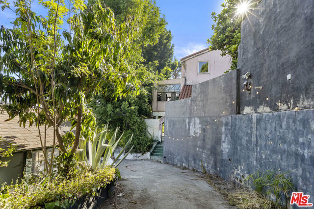 1830 N Sierra Bonita Avenue, Los Angeles, CA 90046 — photo 28 of 73