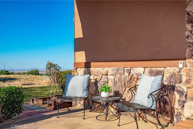 6716 Granada Drive, Palmdale, CA 93551 — photo 11 of 56
