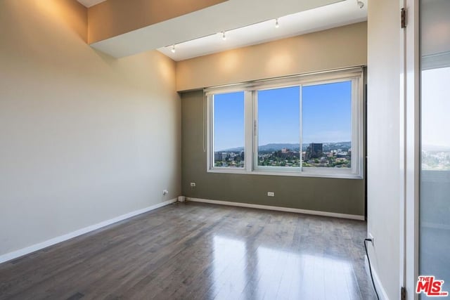 10501 Wilshire Boulevard 1902, Los Angeles, CA 90024 — photo 12 of 27