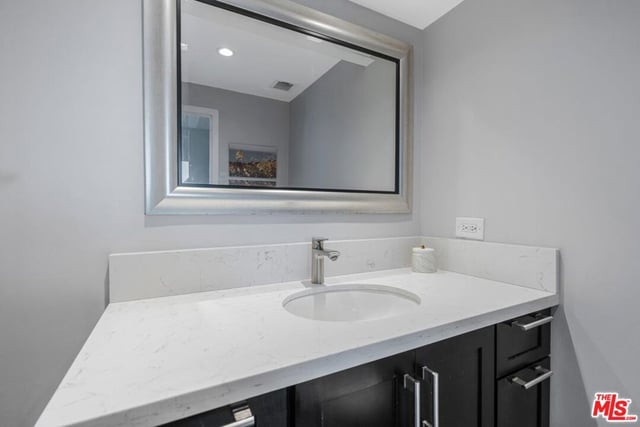 10501 Wilshire Boulevard 1902, Los Angeles, CA 90024 — photo 14 of 27